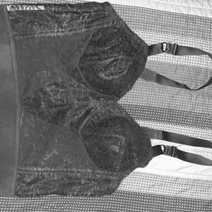 Black bra 2 sizes